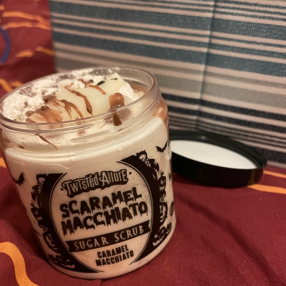 Twisted allure sugar scrub